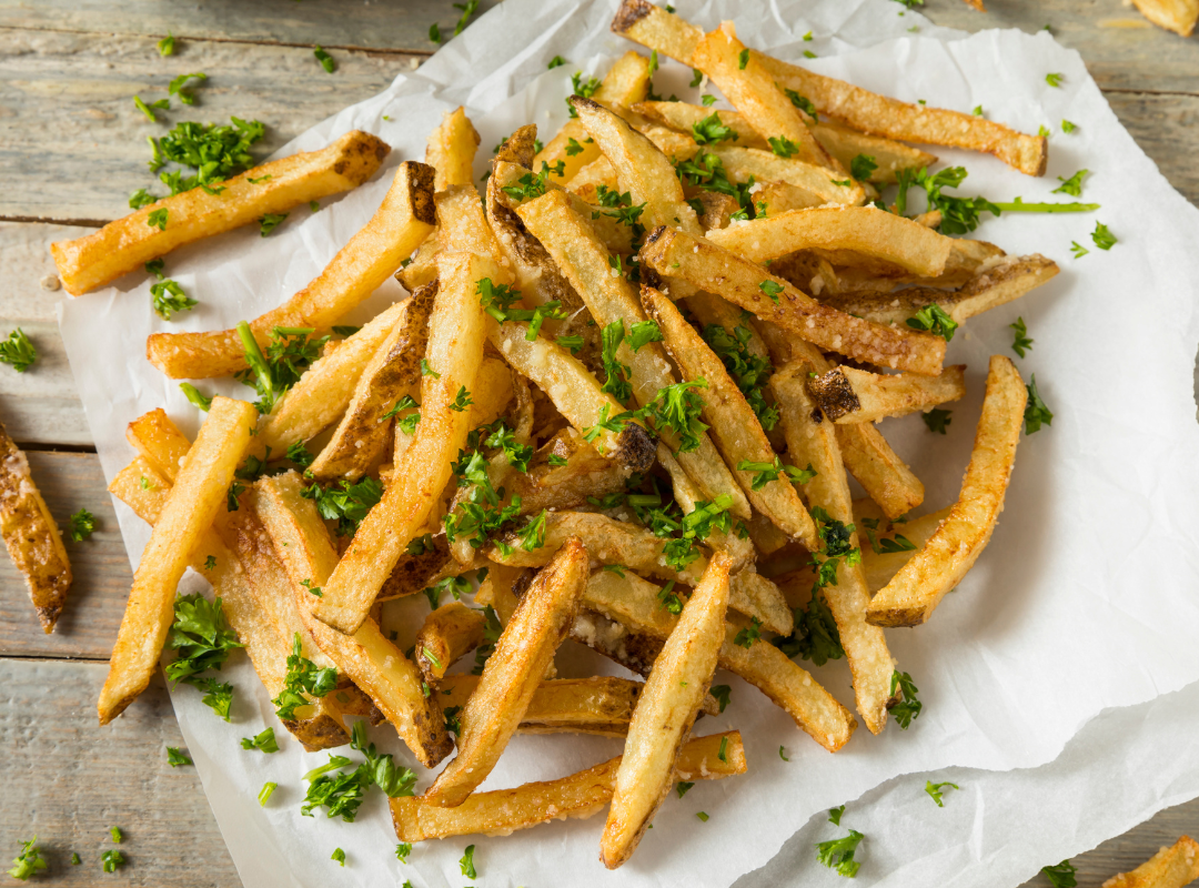 Knapperige Parmesaanse Frietjes - recept van The Spice Club
