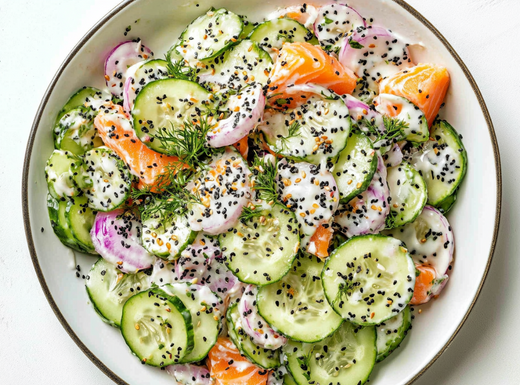 Creamy "Everything Bagel" Komkommer Salade - recept van The Spice Club