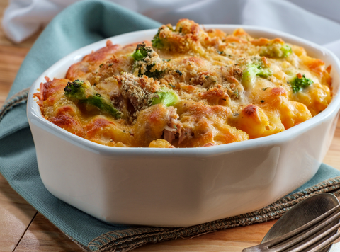 Tasteful chicken with broccoli from the oven