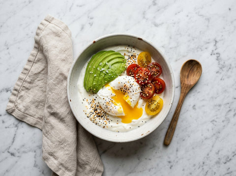 Breakfast Bowl met Kruidige Twist — Gezond Ontbijt in 5 Minuten